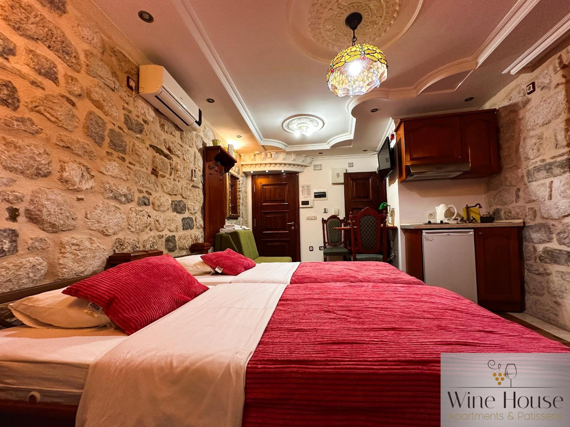 Apartments Wine House Old Town Kotor Exterior photo